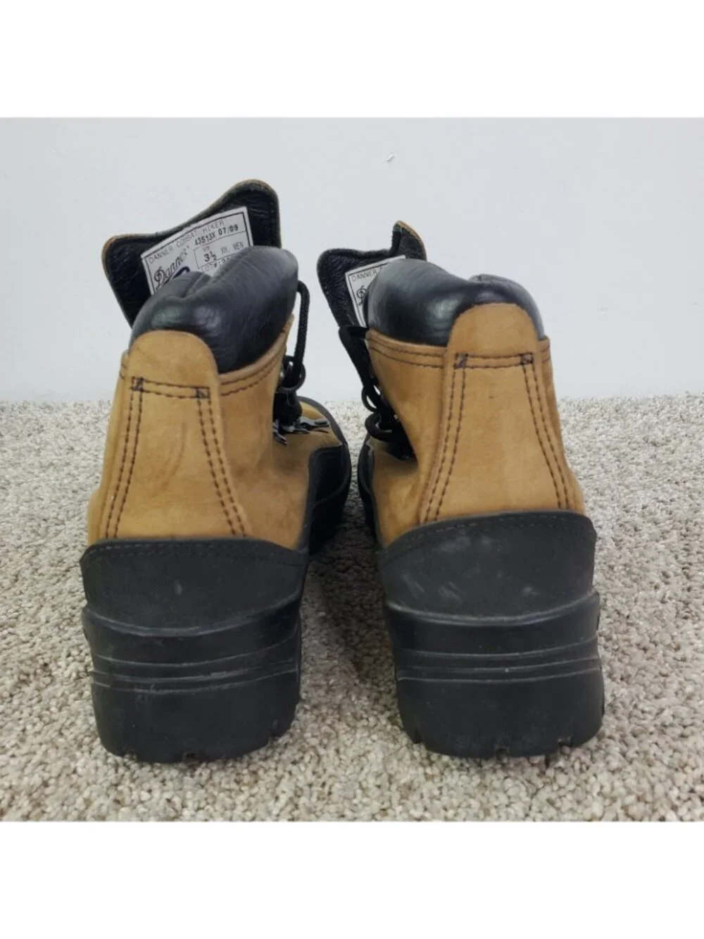 Danner good preowned